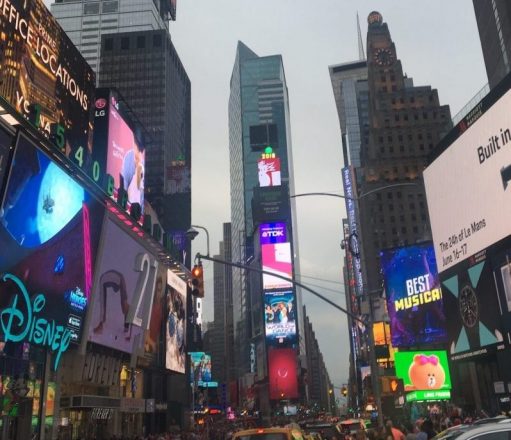 5 Cheap New Year’s Eve Ideas You’re Sure to Love