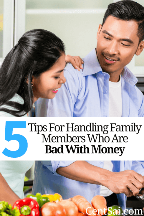 With the holidays around the corner, here are 5 tips to help navigate those tricky money conversations with family and friends.