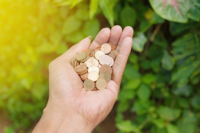 How Do You Manage Your Money When You’re Homeless?