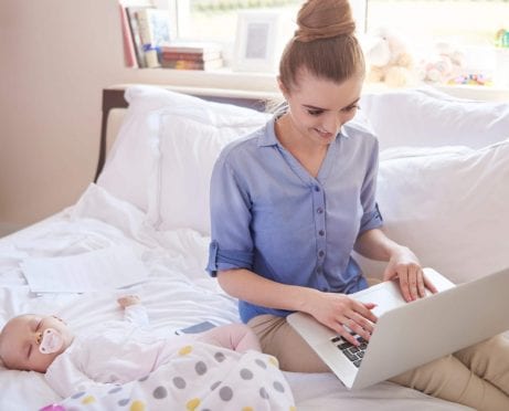 Saving Money on a Baby: 5 Items You Should Buy Online