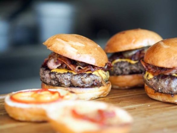 Fast Food vs. Homemade Food: Which Is Better for Your Wallet?