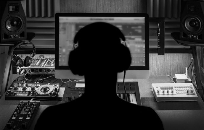 Jobs After the Military: How One Former Marine Started Podcasting