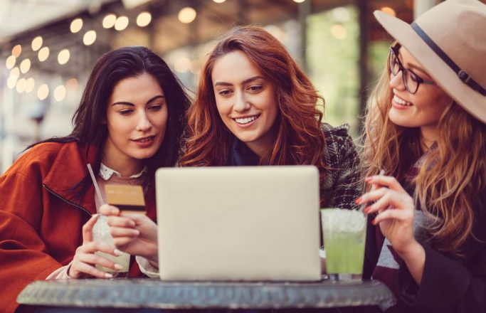 5 Top Tips to Save Money in College