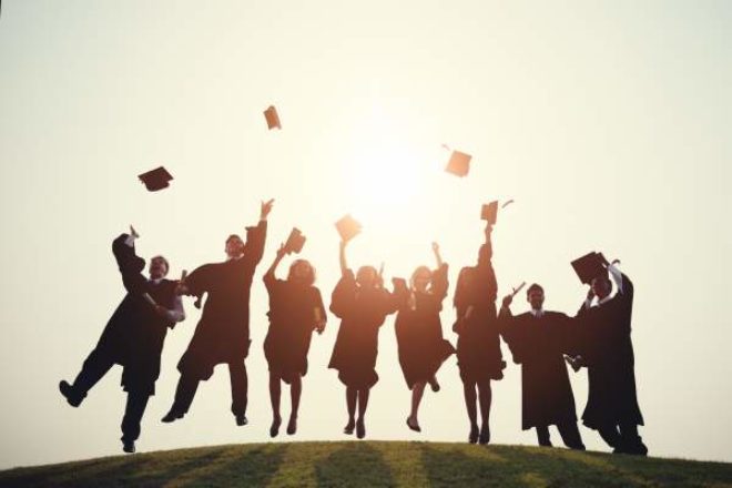 10 Ways to Decide Which College Is Best for You